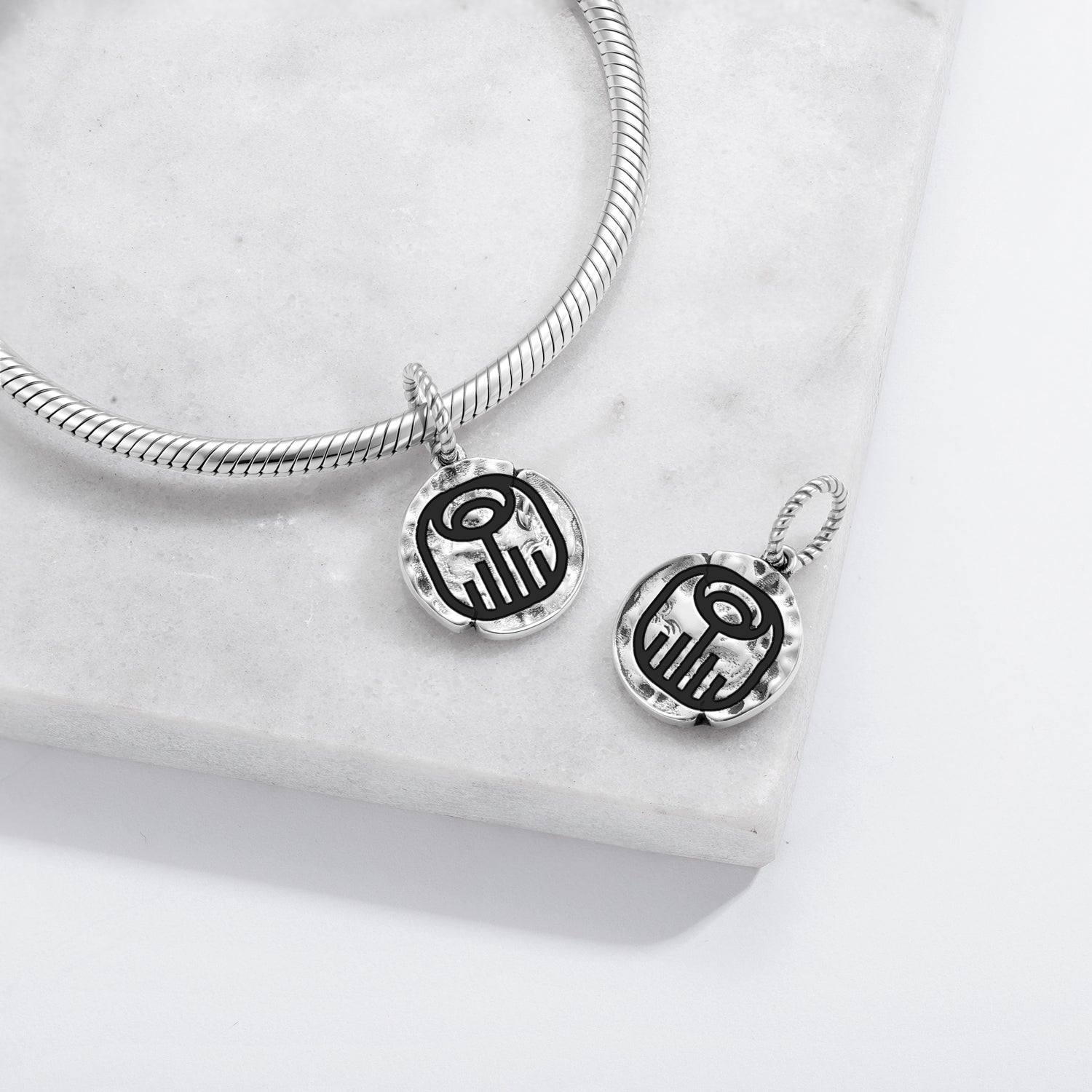 Maya Imix Symbole 925 Argent Sterling Texture main Dangle Charm pour bracelets de charme