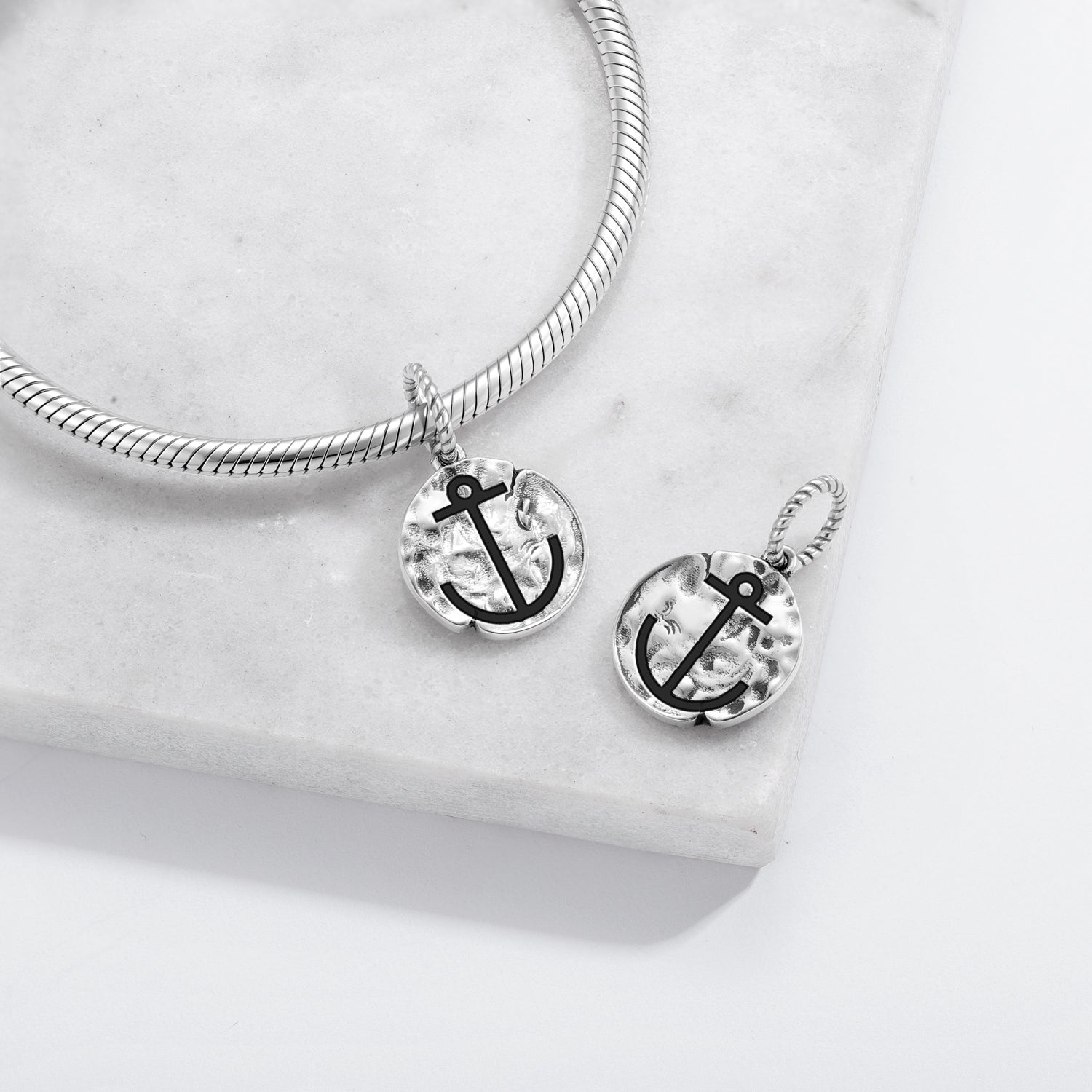 Christianisme Saint Clément Symbole de croix 925 Argent Sterling Textured Dangle Charm Pour