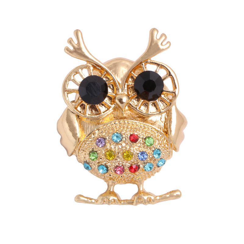 Variété de broches émaillées d'animaux adorables