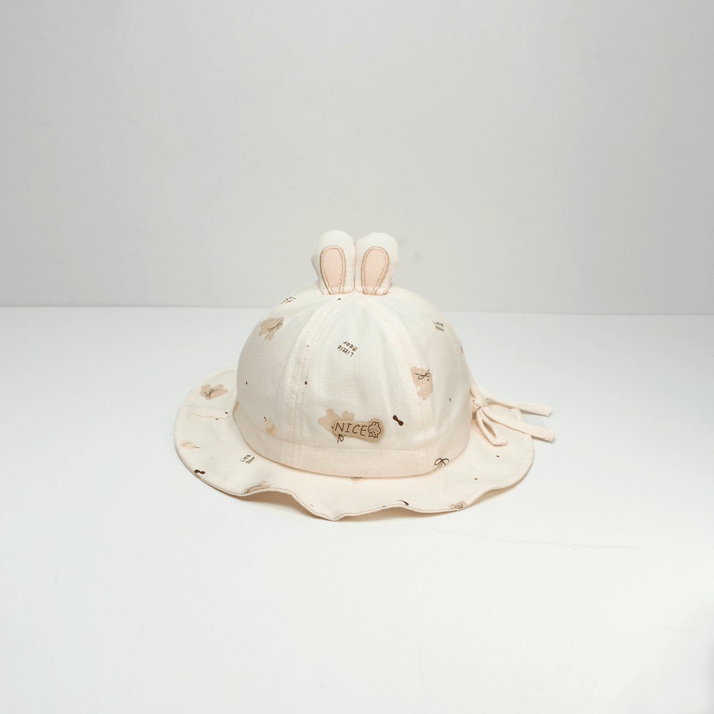 Les oreilles de lapin en peluche homme et femme avec le logo NlCE et le motif imprimé