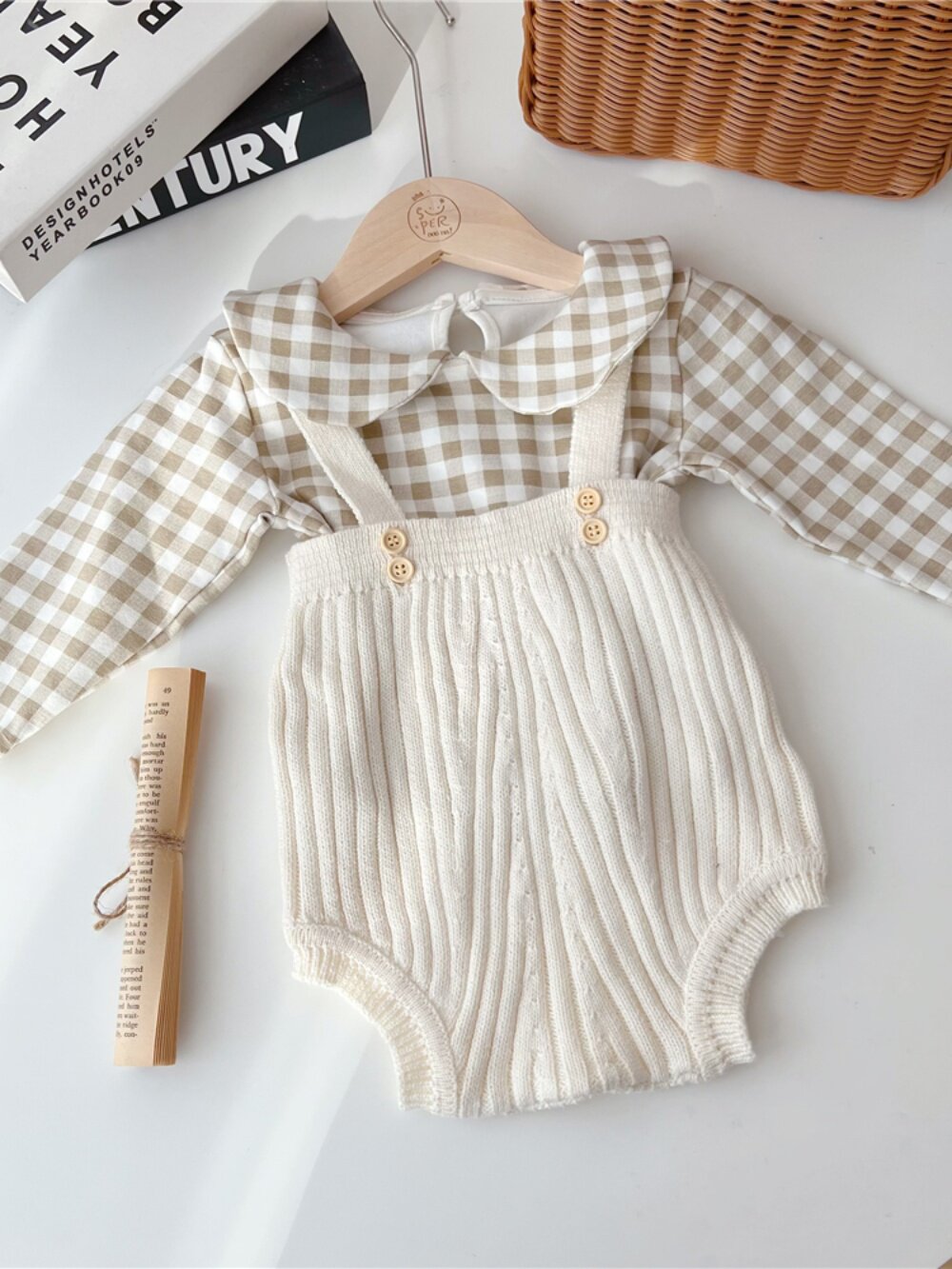 Coffret de cardigan en laine pour bébé