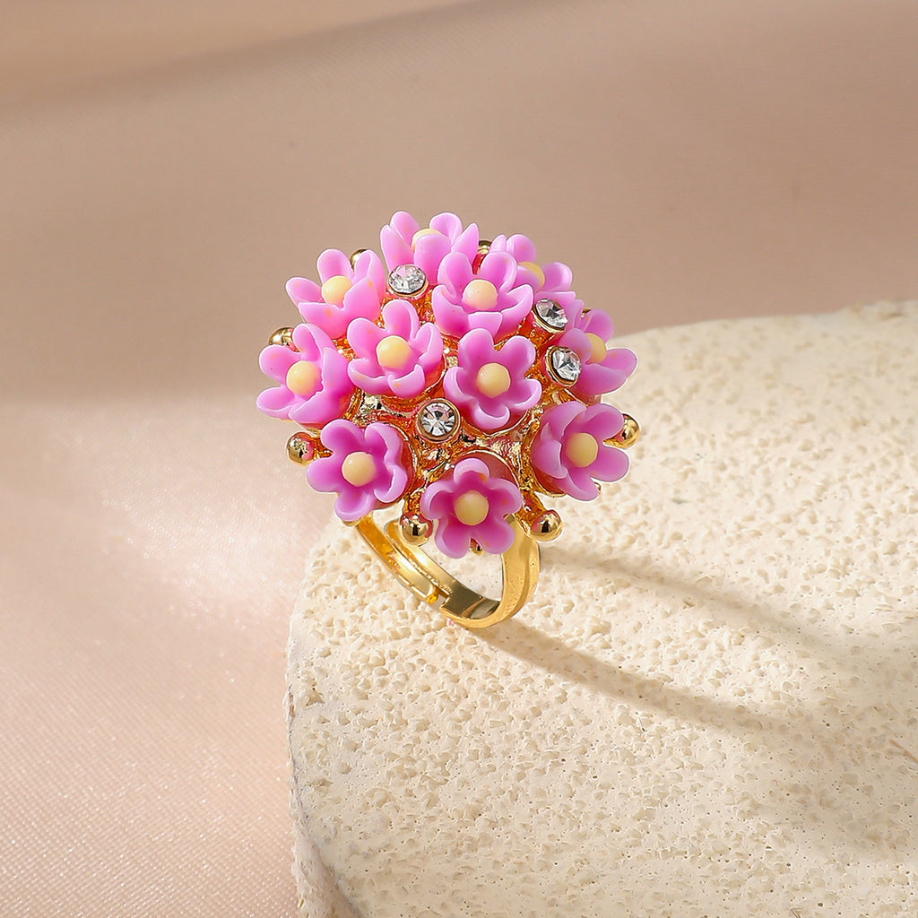 Anneau de fleur de rose en trois dimensions avec des fleurs de résine en diamant
