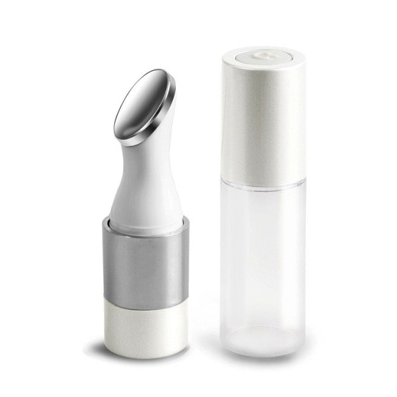 Moisturizing and Nourishing Lip Plumper