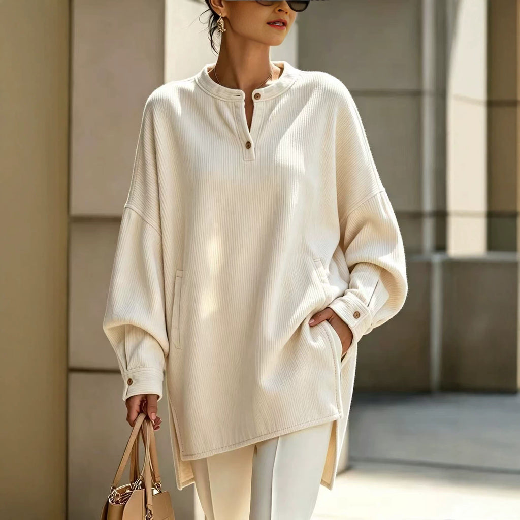 T-shirt à manches longues pour femmes avec un collier Henley