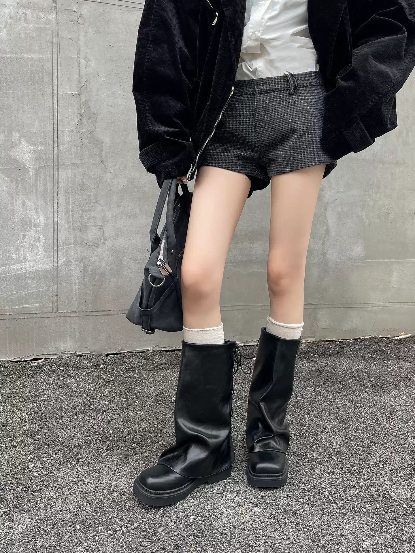Pantoufles à lacets coupe au pied carré pour femmes