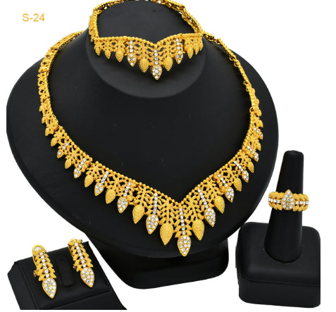 Bijoux d'or costume arabe Collier de mariage Bracelet Boucles d'oreilles Anneau