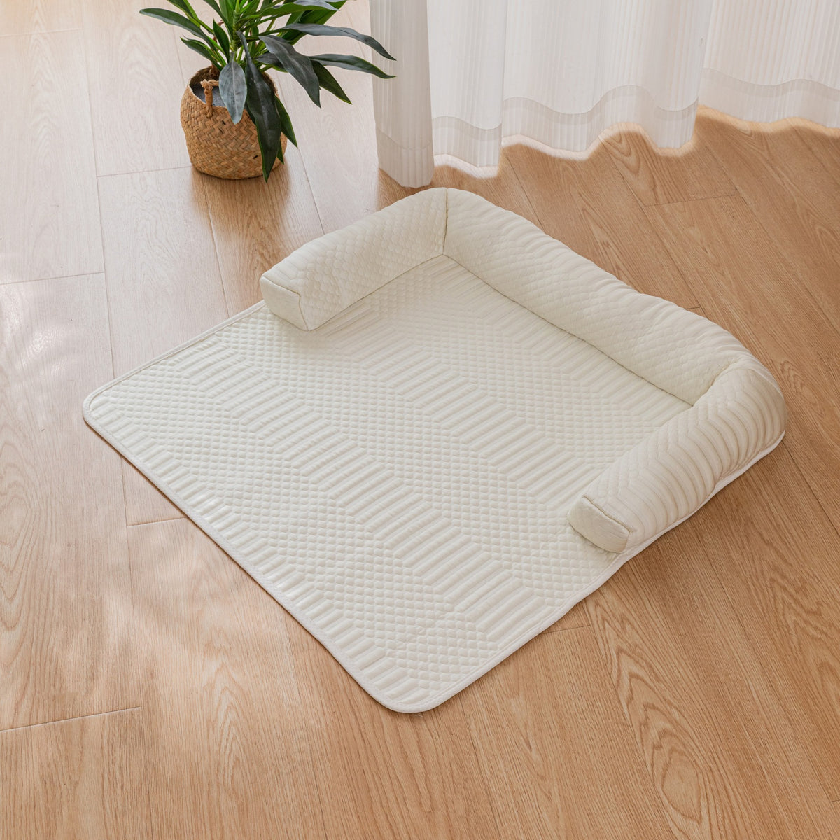 Summer bed for dogs and cats