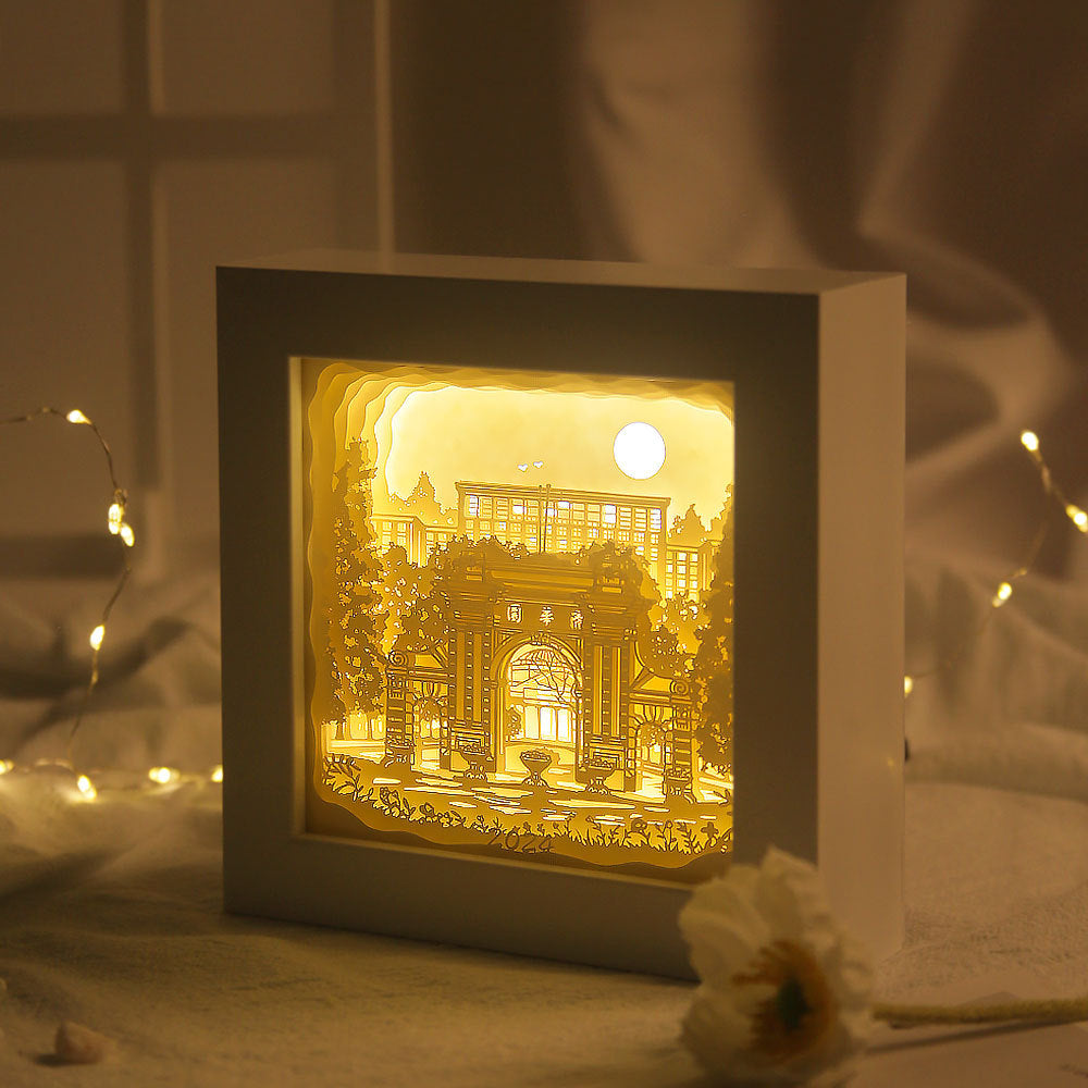 Cadeau de la saison de graduation Trois dimensions Light-and-Shade Paper-Cut Lampe Ornement de bureau