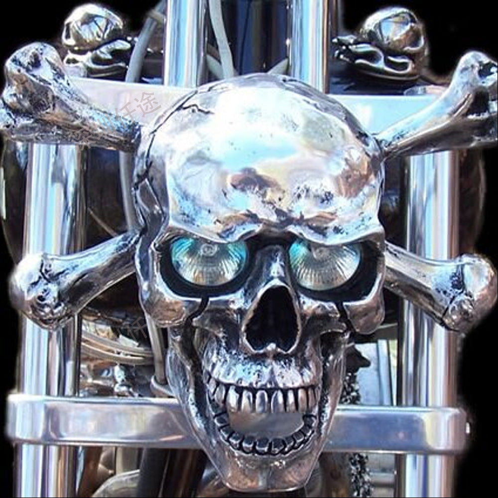 Décoration indépendante de phare de moto Station Skull