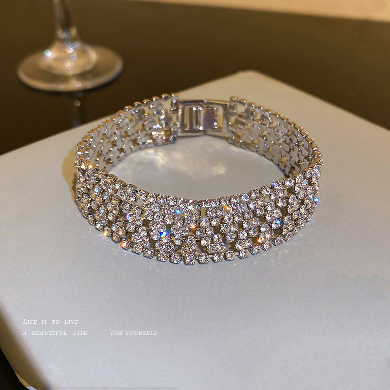 European And American Fashion Dazzling Diamond Bracelet La personnalité des femmes Exagéré Wi