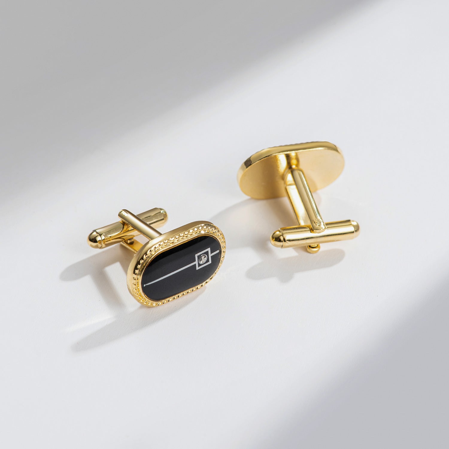 Daily Darcy Retro Patch Cufflinks en cuivre