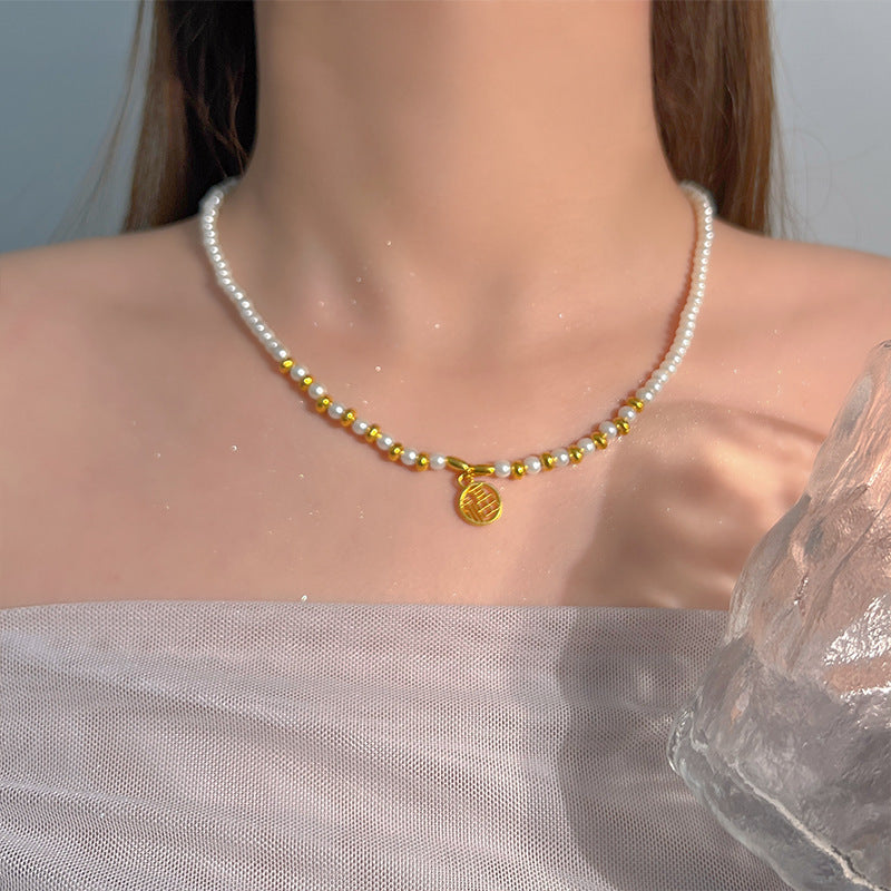 Niche Design Faux Pearl Collier Femmes Haute Fin Tempérament Collier Chaîne Polyvalente Swe