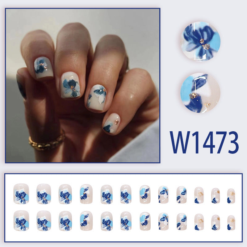 Arrivée Blue Ombre Camellia Vintage Nail Art