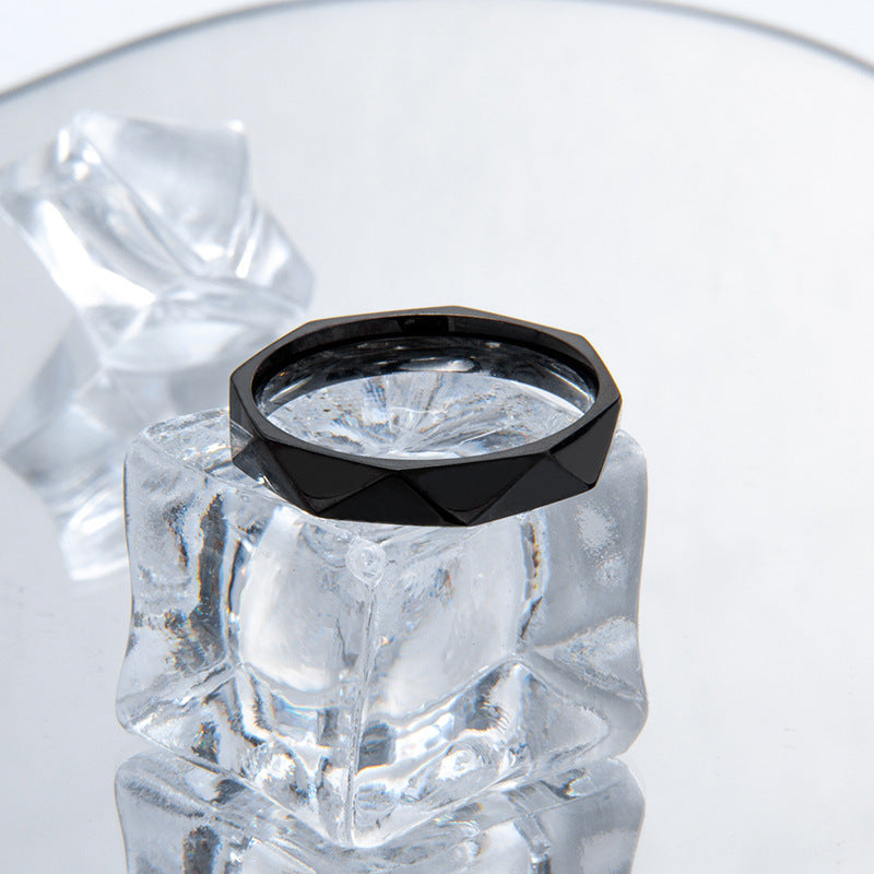Acier au titane simple et élégant 4mm surface brossée bagues diamant-forme couple