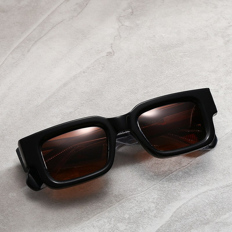 Lunettes de soleil tendance Hommes et Femmes
