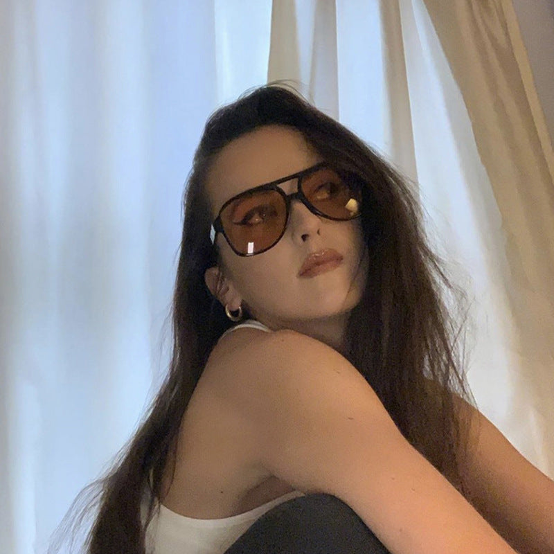 Double pont Lunettes de soleil surdimensionnées femmes élégant et distinctif