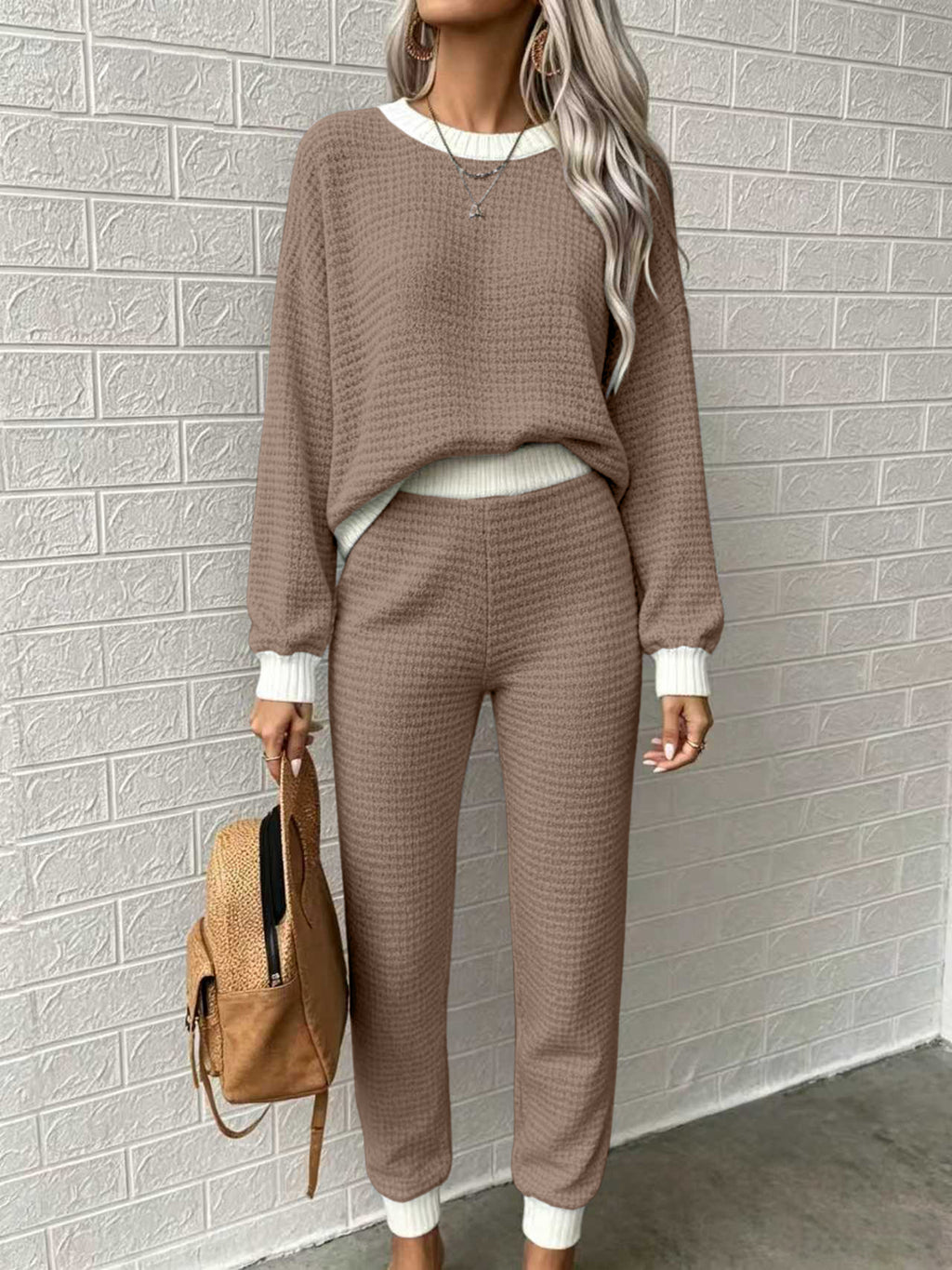 Sweat-shirt d'équipage et pantalons à deux pièces