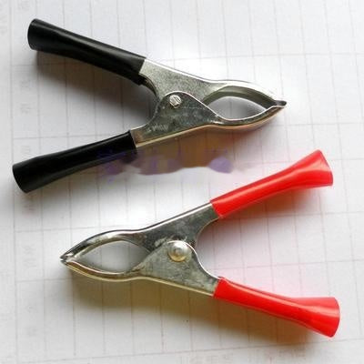 Clip batterie pour allumeur de cigarette