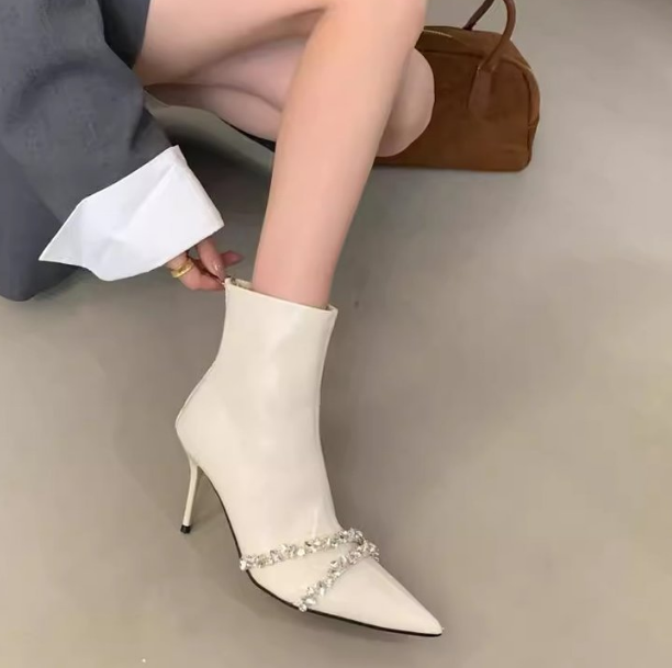 Femmes Printemps Automne Strass pointu Toe Haut talon Bottes de cheville