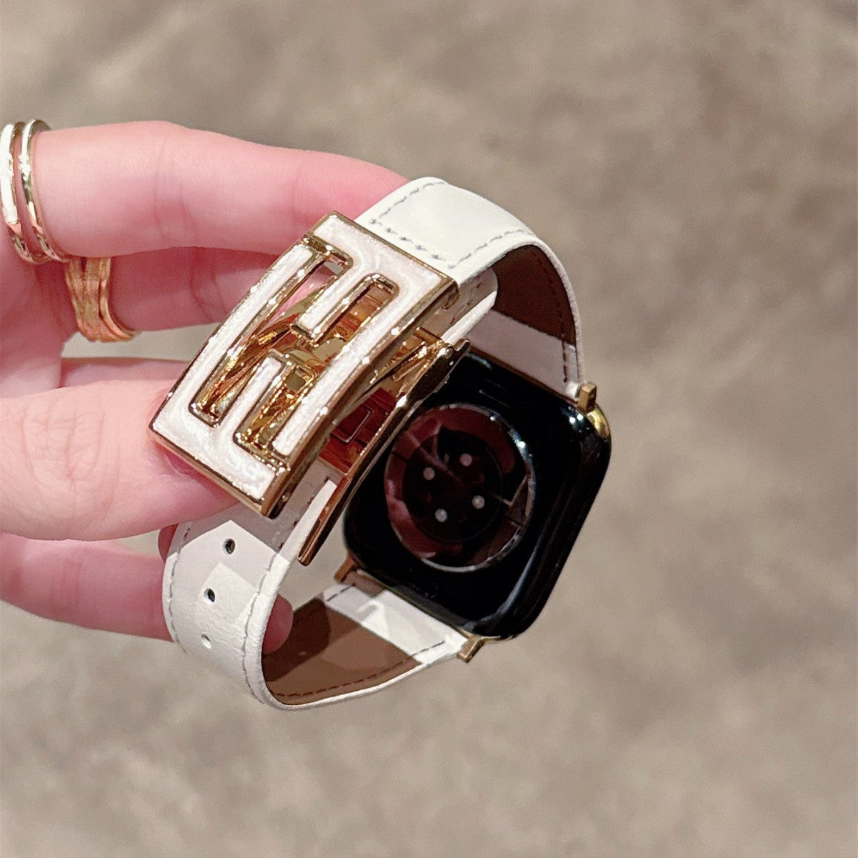 Fermoir magnétique double-F pour bracelets de montres