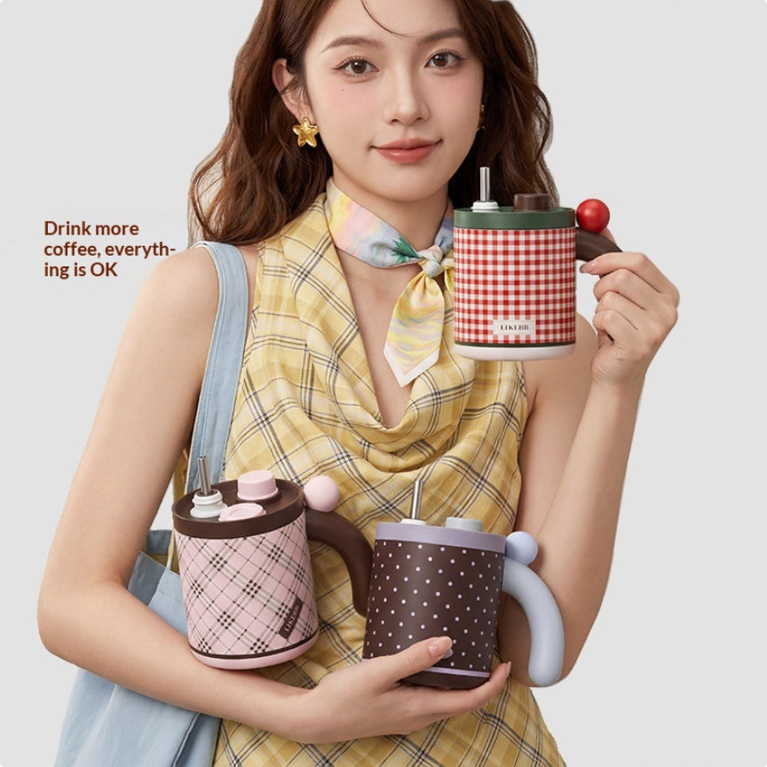 Bureau des femmes tasse de café avec lard