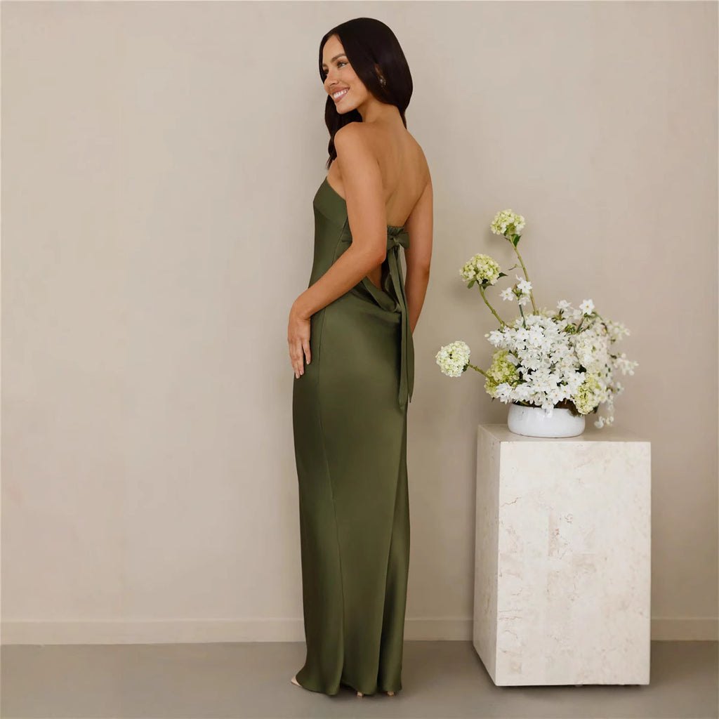 Women's sleeveless long dress without lace