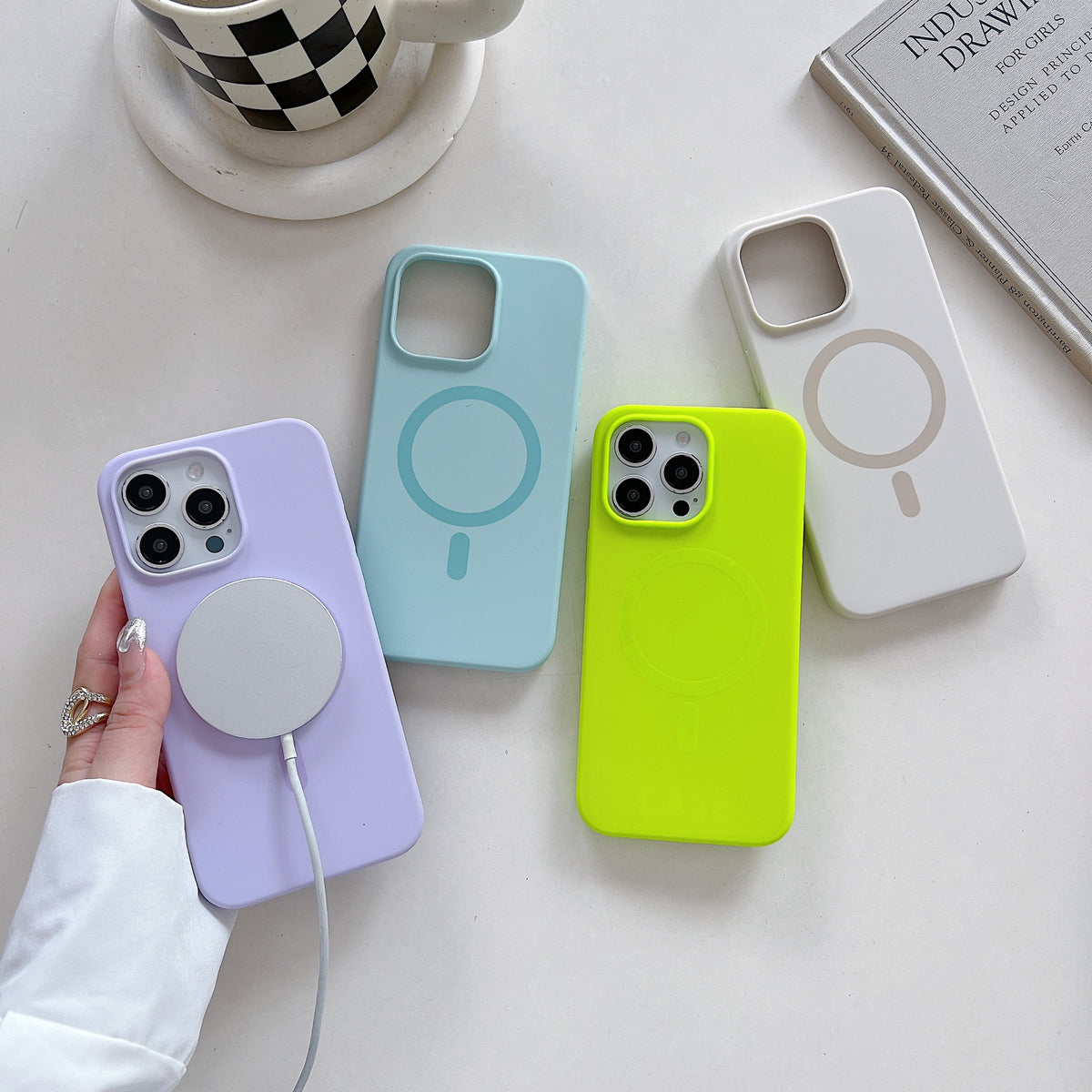 Silicone liquide de couleur solide Grand trou boîtier de téléphone magnétique
