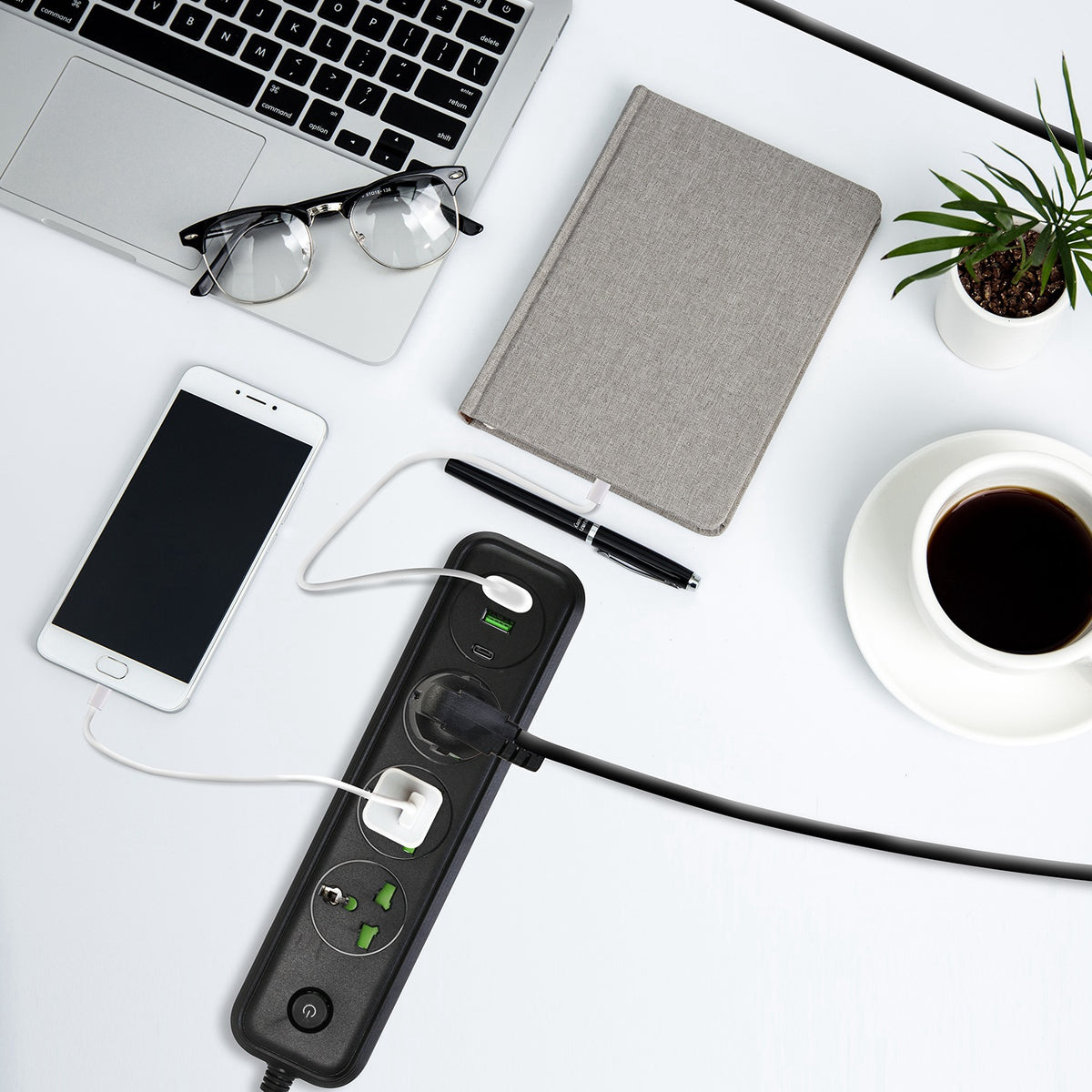 1Pc Power Strip with 6FT Extension Cord 3 AC Outlets and 2 USB A Ports 1 USB C Port 2500W