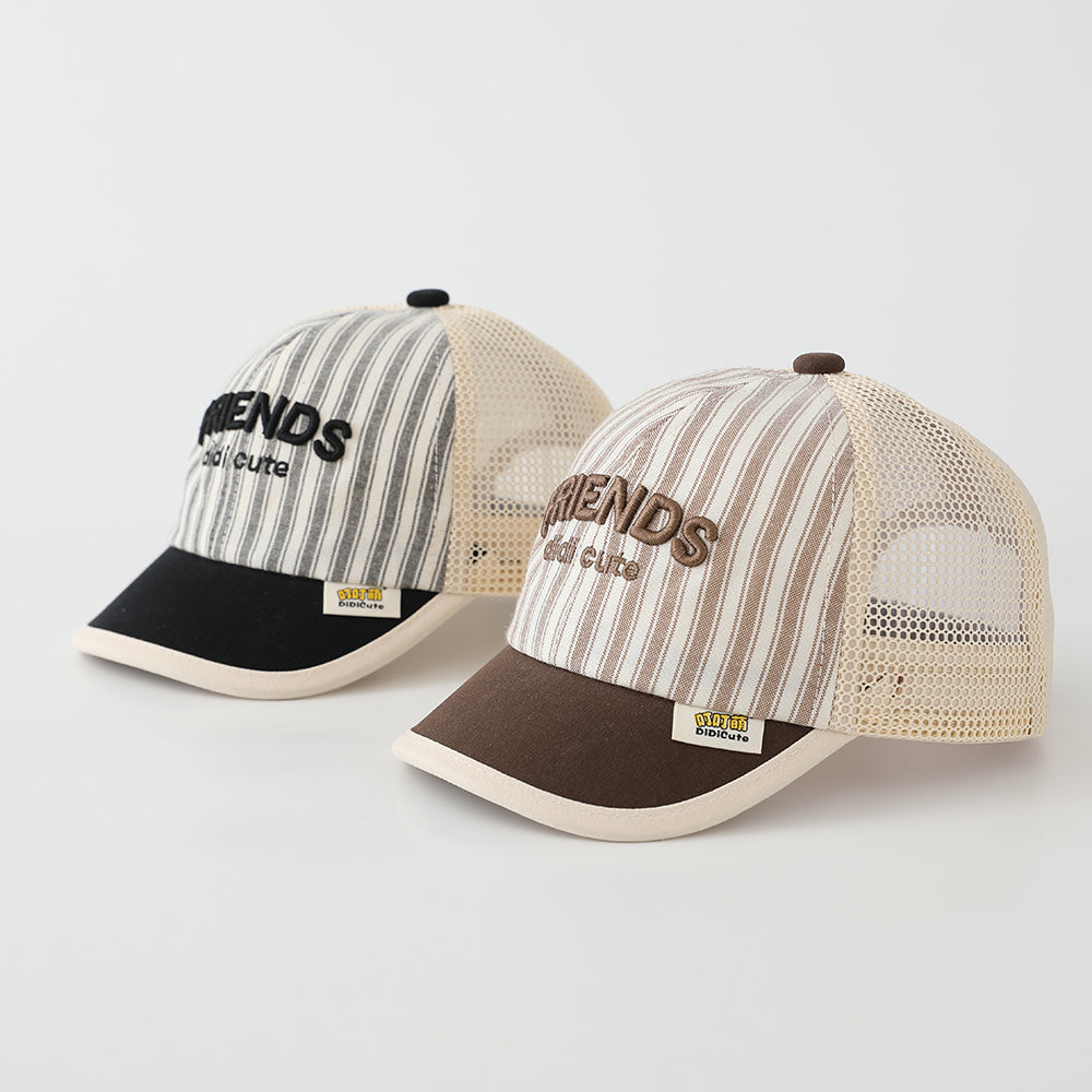 Chapeau d'été avec brim réglable velcro