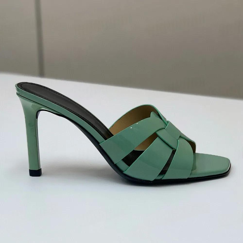 Niche Stiletto-heel femmes Versatile et mode en plein air Sandales