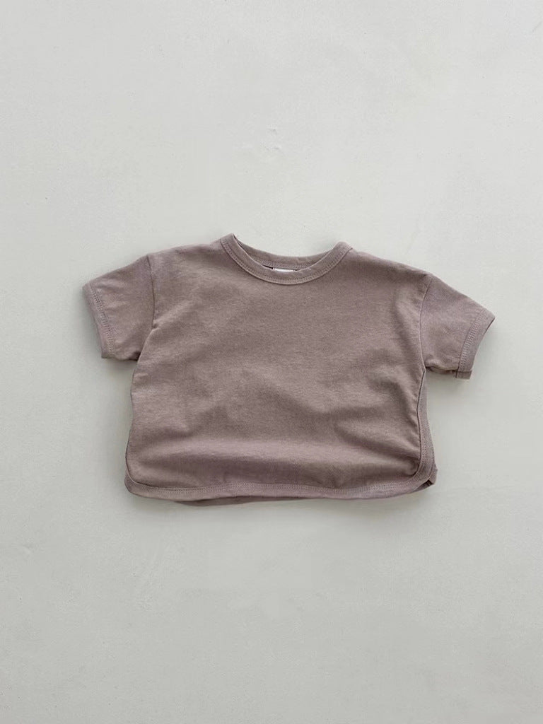 Versatile crew-neck short-sleeved top