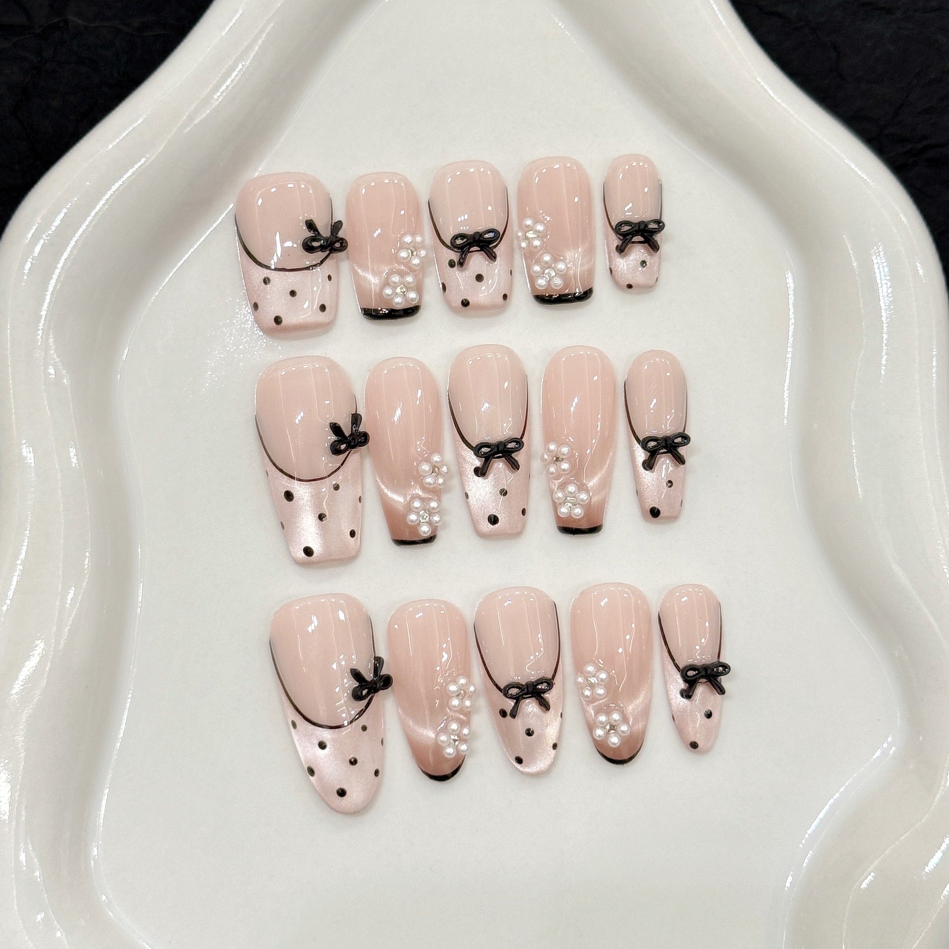 Stickers Nail Polka-Dot français en dentelle peint à la main
