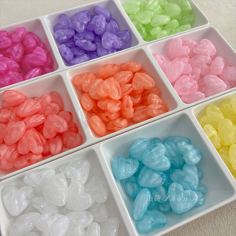 Perles de coeur en acrylique à deux tons
