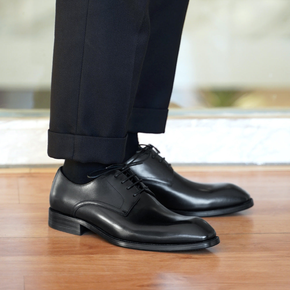Chaussures en cuir à bout carré avec motif de grain de bois