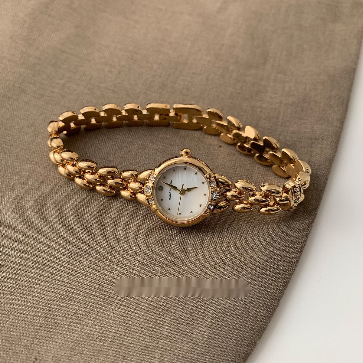 Elégante Personnalité Tendance Luxury Retro Strass Quartz Watch