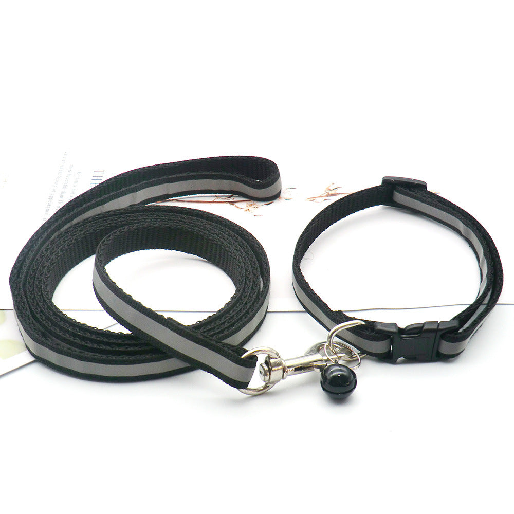 Enceinte pour chien avec bande réfléchissante pour chiens