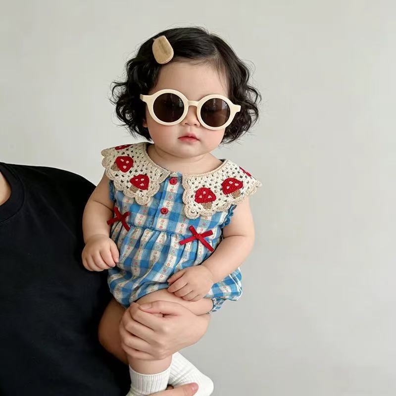 Mignon bébé et bambin pour les filles