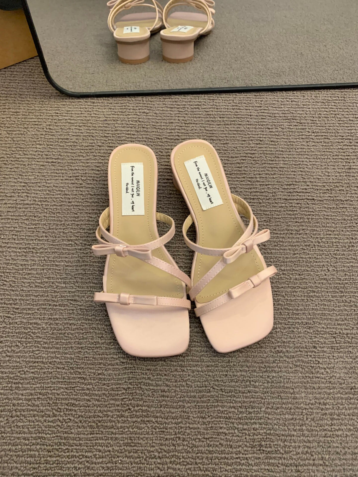Niche Design Toe ouvert femmes Diapositive Sandales