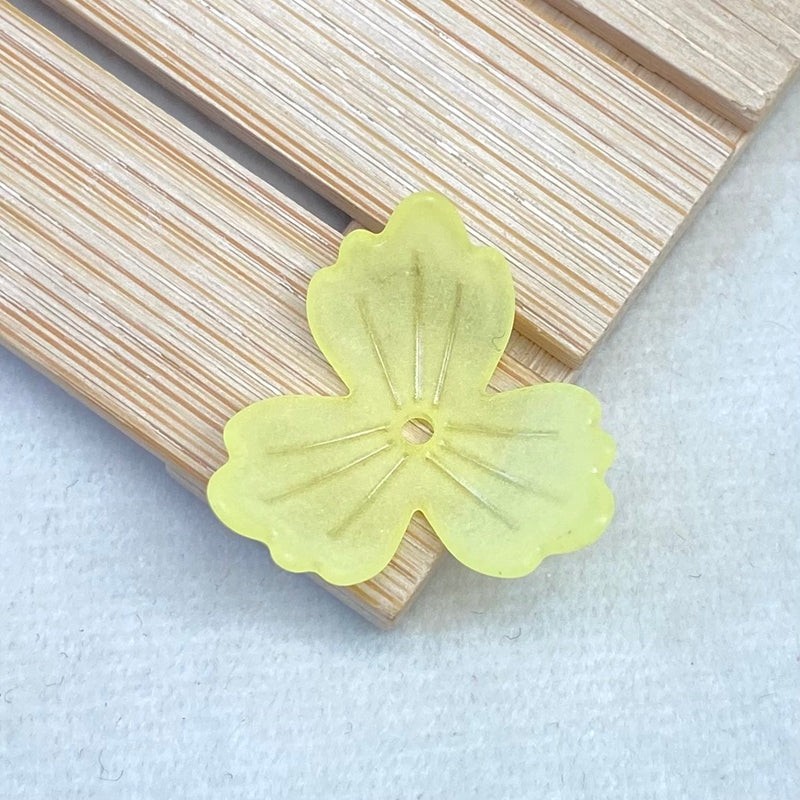 Perles de fleurs acryliques 3-Petal givrées