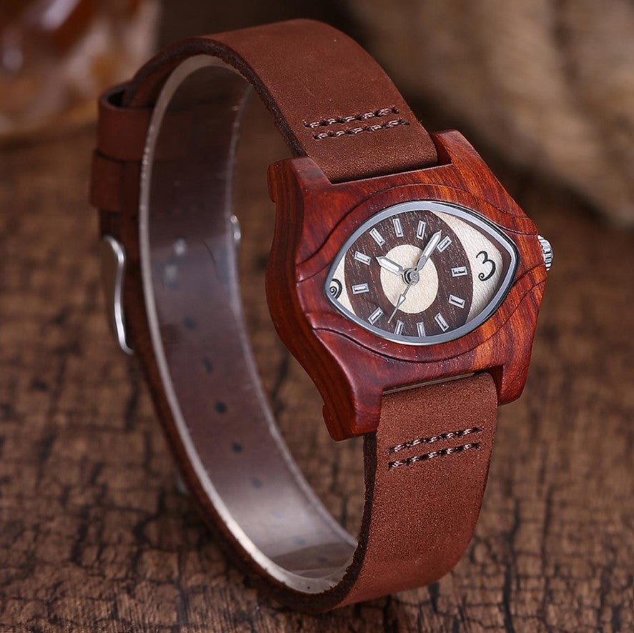 Qians Casual montre en bois une montre en bois de sandale avec un cadran accrocheur