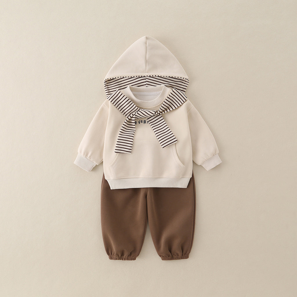 Ensemble d'aménagements élégants de printemps pour enfants