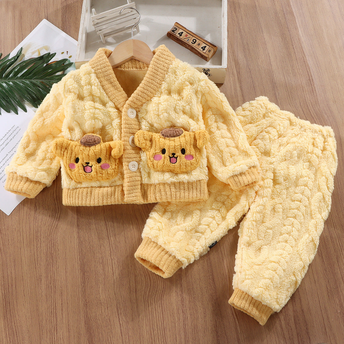 Vêtements de maison pour enfants Garçons et filles Manteau de pyjama en flanelle, épais, chaud, deux pièces