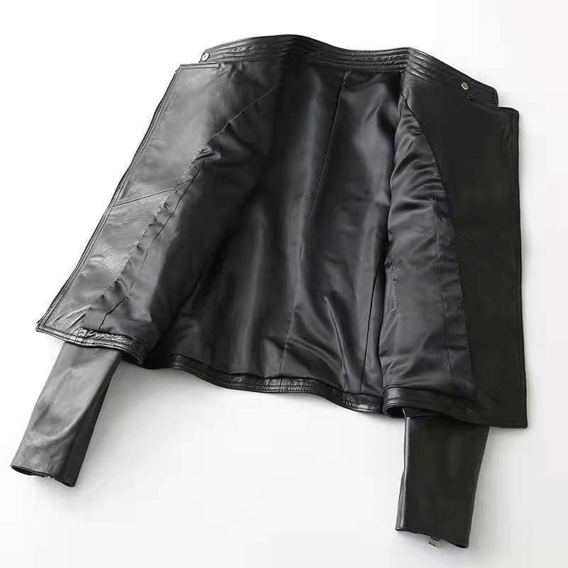 Petite veste de moto en peau de mouton