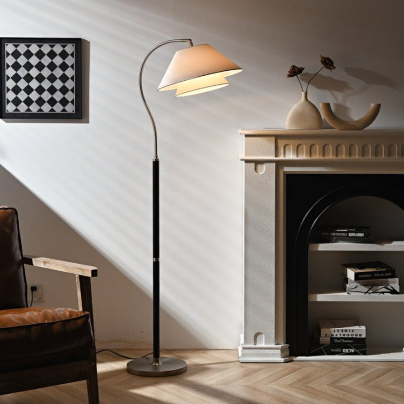 Salon et chambre au sol lampe plissée lumière ambiante