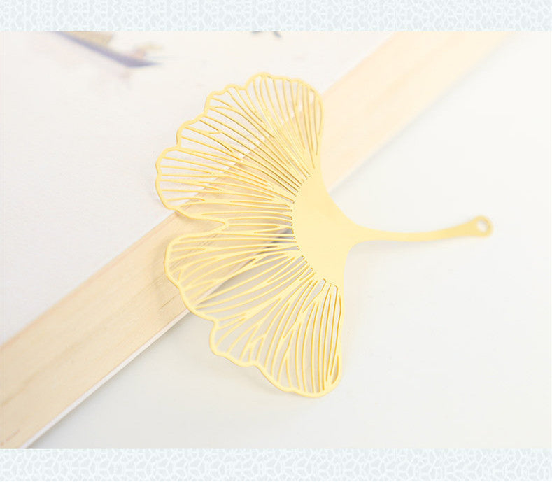 Motif de papier créatif en métal Plaqué creux Feuille d'érable Tassel Apricot Feuille Signet