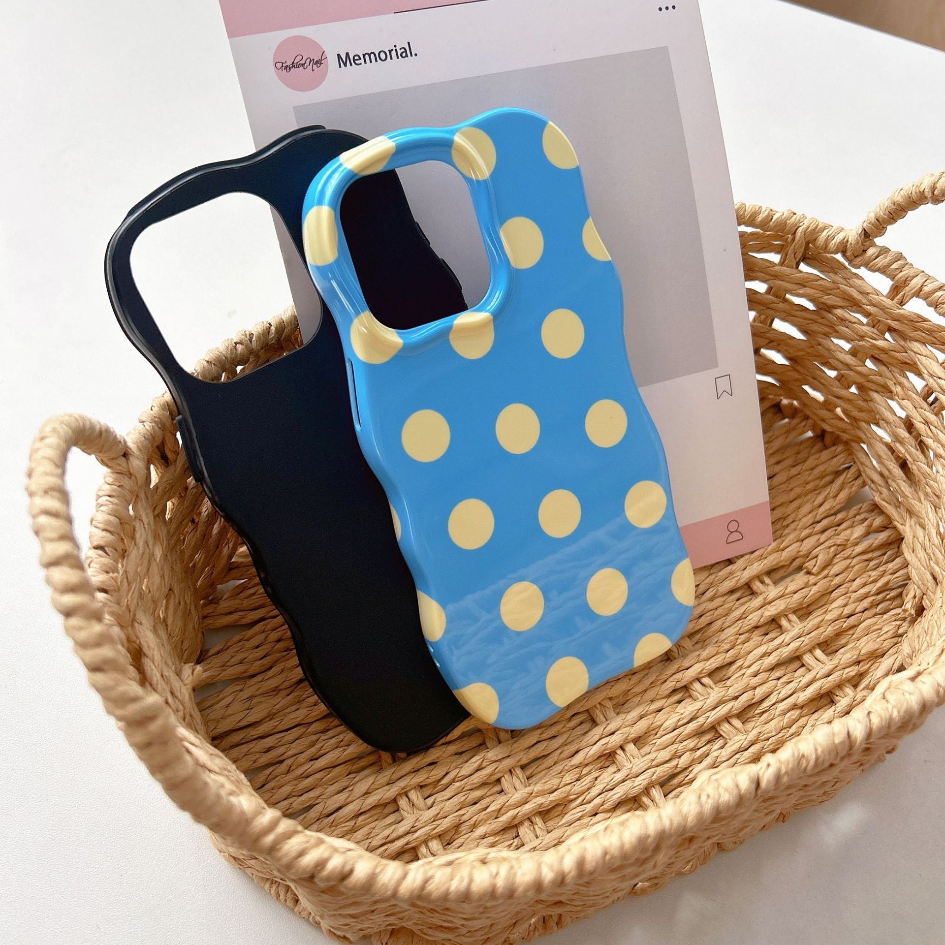 Coque de téléphone à point Polka de couleur brune avec film Wavy
