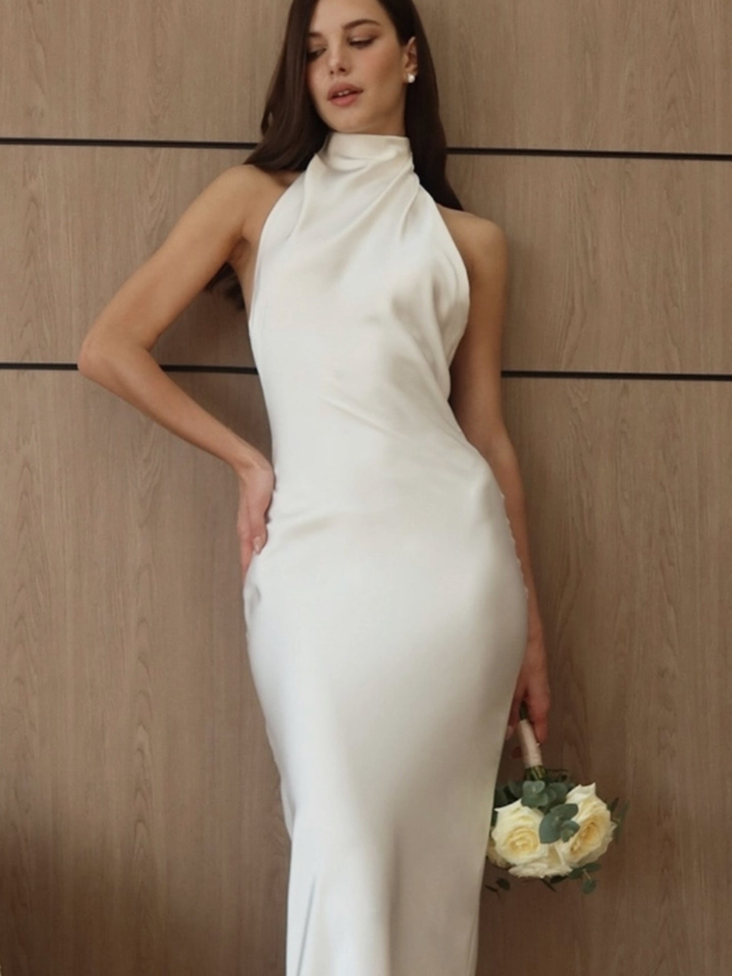 Vintage haute col Halter sirène satinée soirée Gown