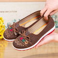 Chaussures en tissu brodé antidérapant avec une semelle souple