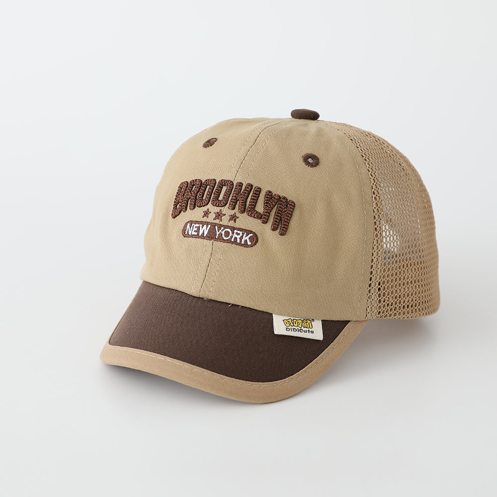 Été Garçons et filles Colorful Mesh Respirant Lettre délicate Broderie Casquette de baseball Wit