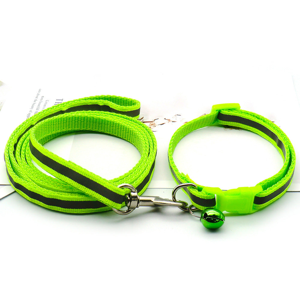 Enceinte pour chien avec bande réfléchissante pour chiens